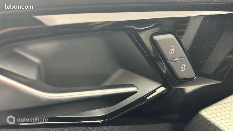 Audi A1 Sportback 25 TFSI 95ch S line S tronic 7 (image 32)