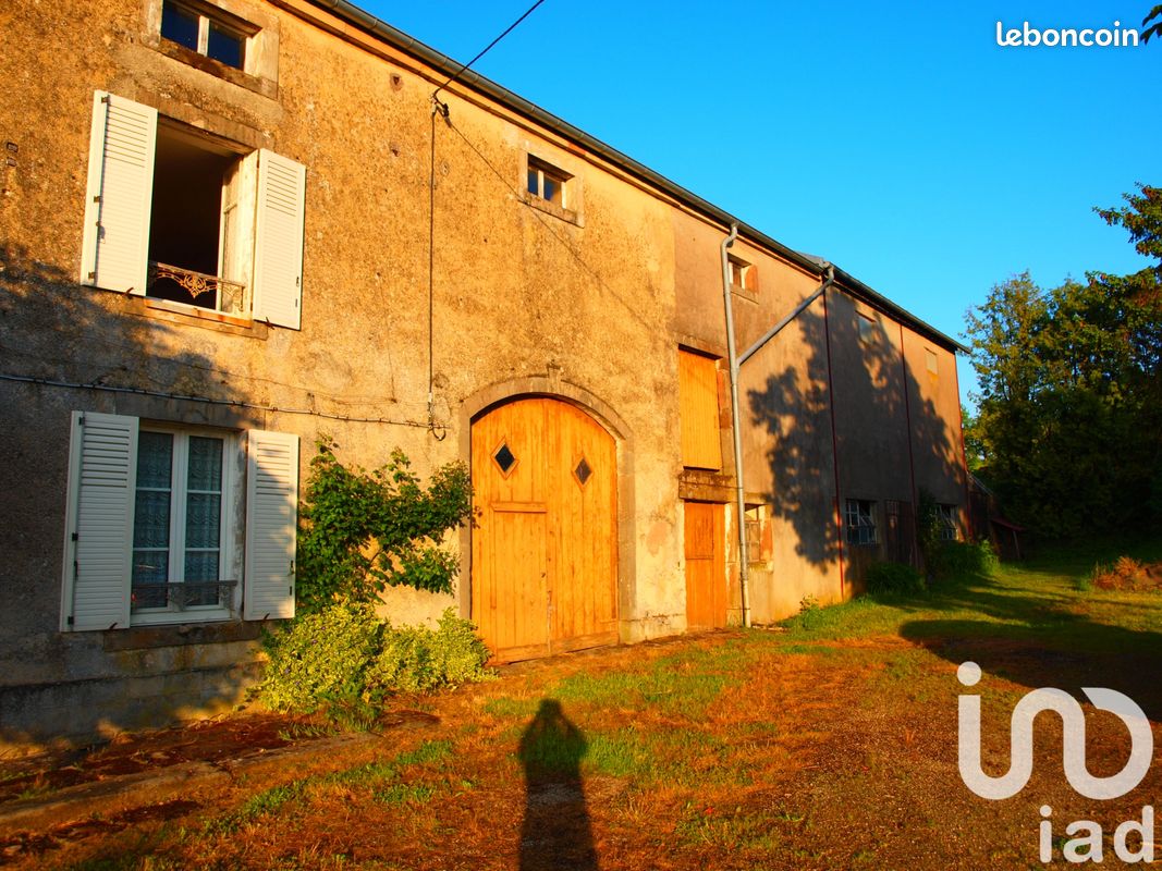 Maison 4 pièces 900 m² · à Regnévelle · 900 m² · 116 000 €