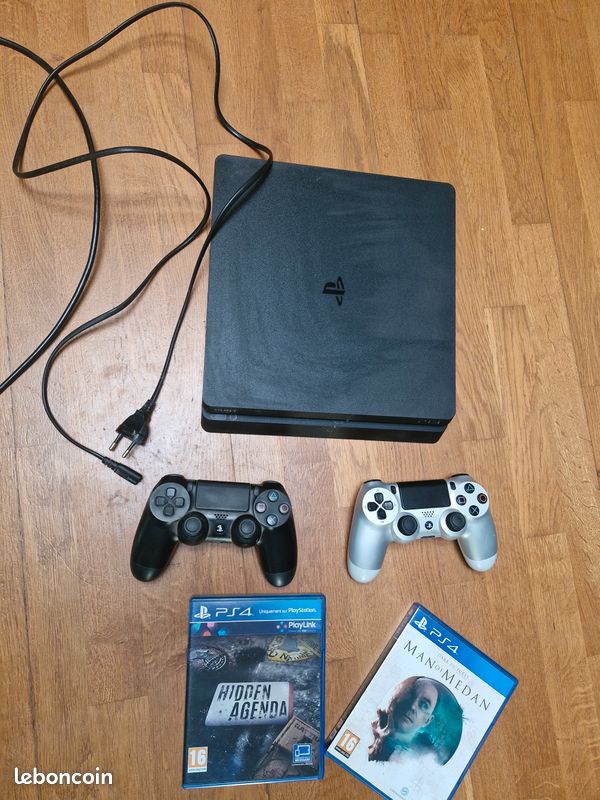 PlayStation4 slim (image 2)
