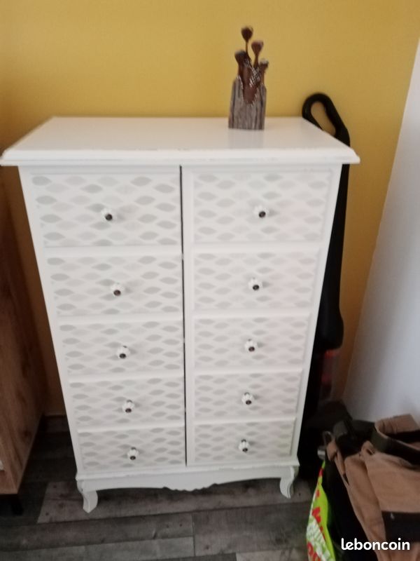 Jolie commode (image 1)