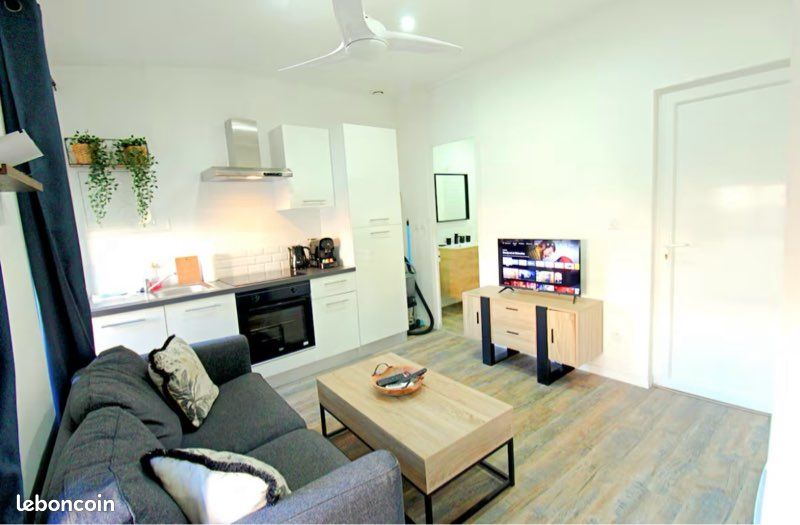 Local commercial 6 pièces 100 m² · à Nîmes · 100 m² · 338 000 €