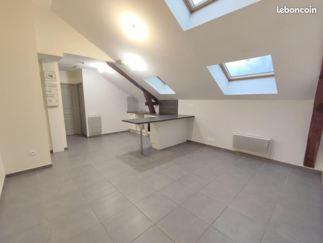 Appartement 3 pièces 48 m² · à Bourgoin-Jallieu · 48 m² · 645 €