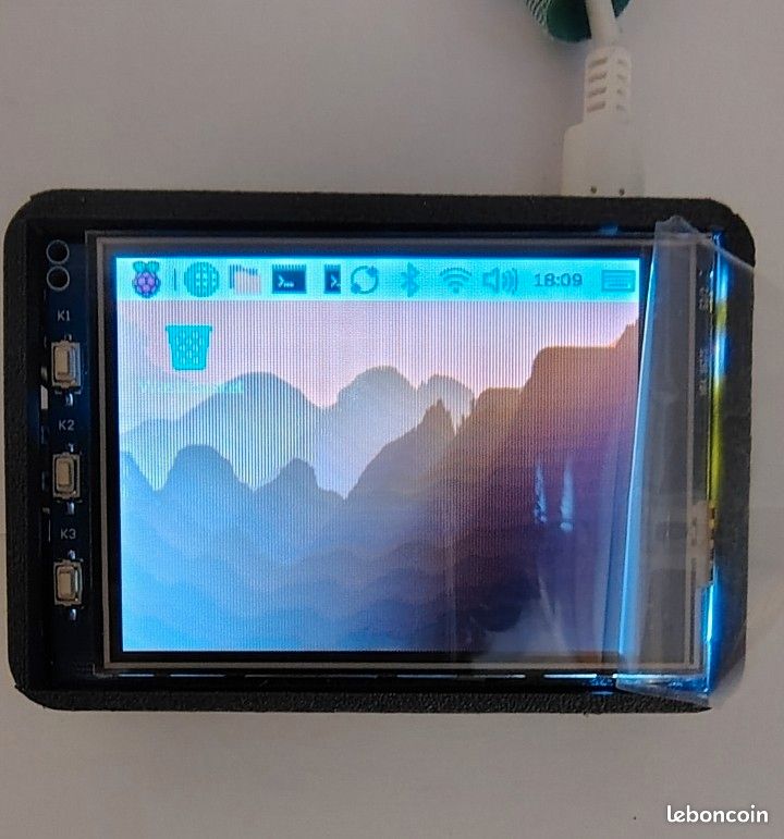 Raspberry pi 4 4Go Rev 1.5 - Écran 3.2" tactile - carte MicroSD 32Go - Alim officiel 3A - Boîtier (image 1)