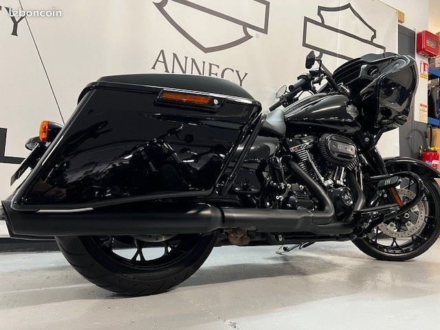 Harley Davidson TOURING ROAD GLIDE 1868 SPECIAL (image 3)