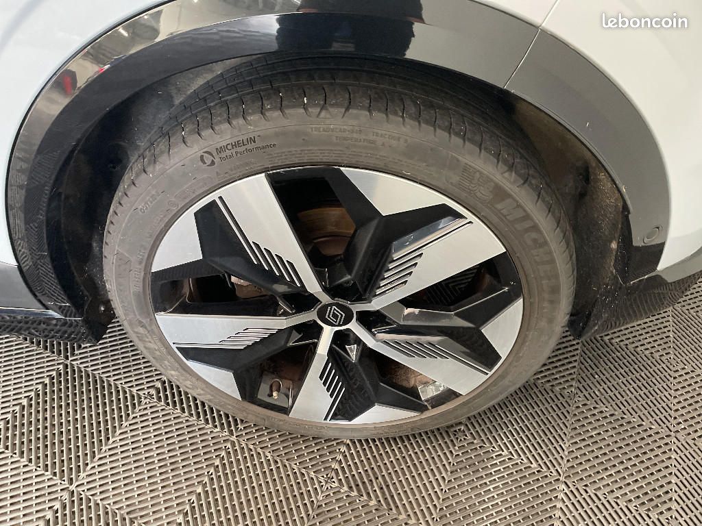 Renault Mégane E-TECH EV60 220 ch super charge Techno (image 24)
