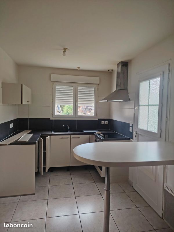 Maison 3 pièces 87 m² · à Saint-Doulchard · 87 m² · 725 €/mois