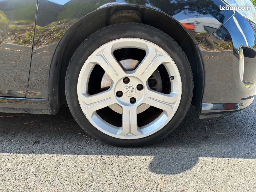 PEUGEOT 308 CC 2.0 HDi 16V 140ch FAP Féline (image 10)