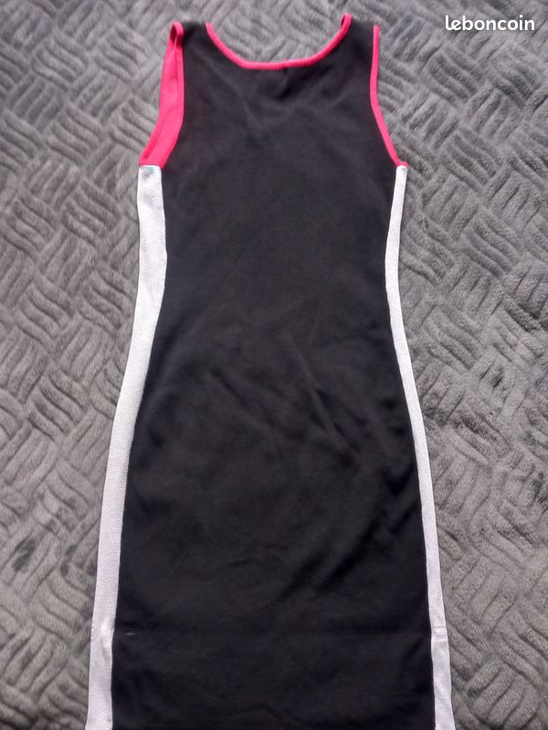 Robe noir,rouge et blanc (image 2)