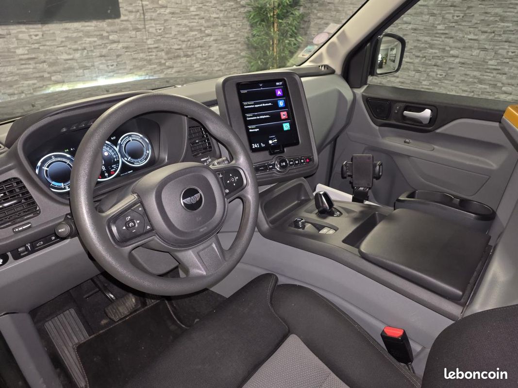 LEVC TX e-City - 150 Icon (image 15)