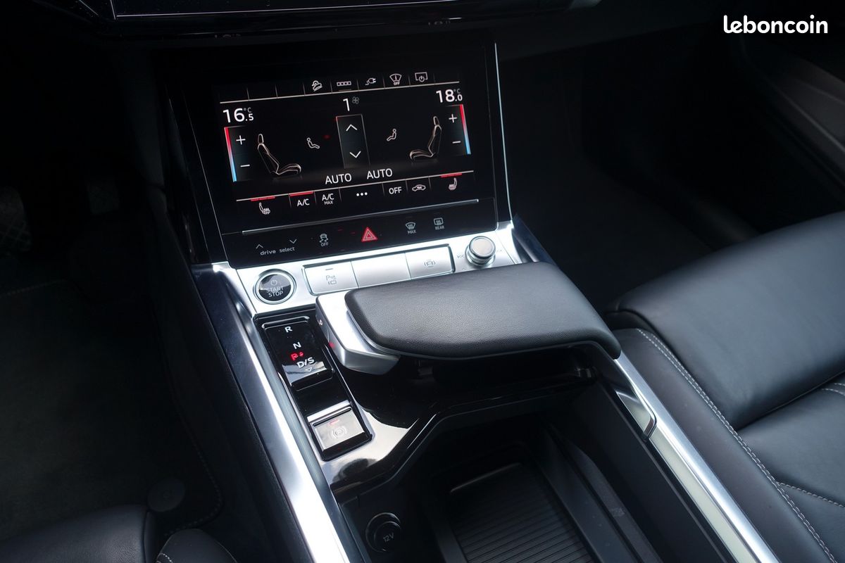 E-Tron 55 Sportback Quattro S-Tronic S-Line 408ch Virtual cockpit/Toit ouvrant/Cuir sport Chauffant/Grd Gps europe/Caméra 3D/Accès confort/HUD/Full LED/Carplay/1*Main/Garantie 12 mois (image 10)