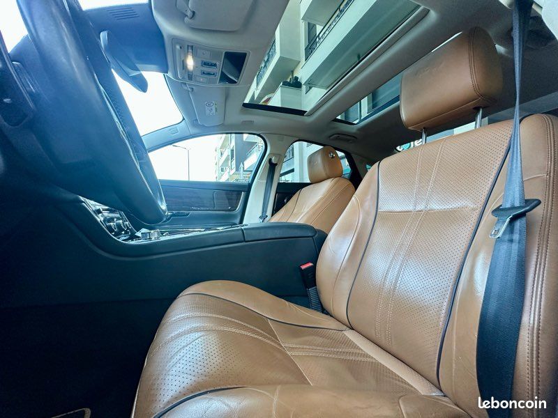 Jaguar XJ V6 3.0 300 CH BVA8 Portfolio (image 9)