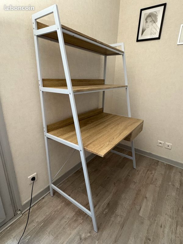 Bureau (image 2)