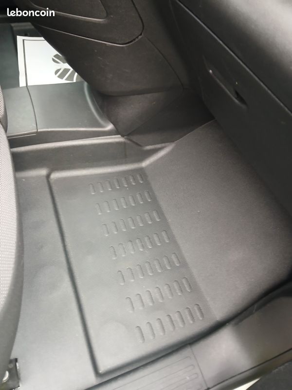 11.250ht Citroën berlingo BlueHDi 100ch Driver (image 6)