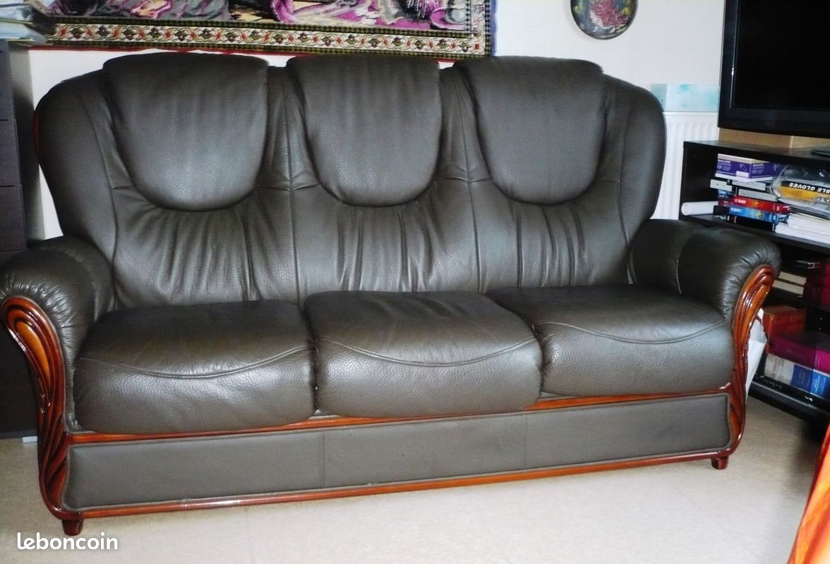 Vendre Canapé fix 3 places et 2 Fauteuils en cuire vachette (image 1)