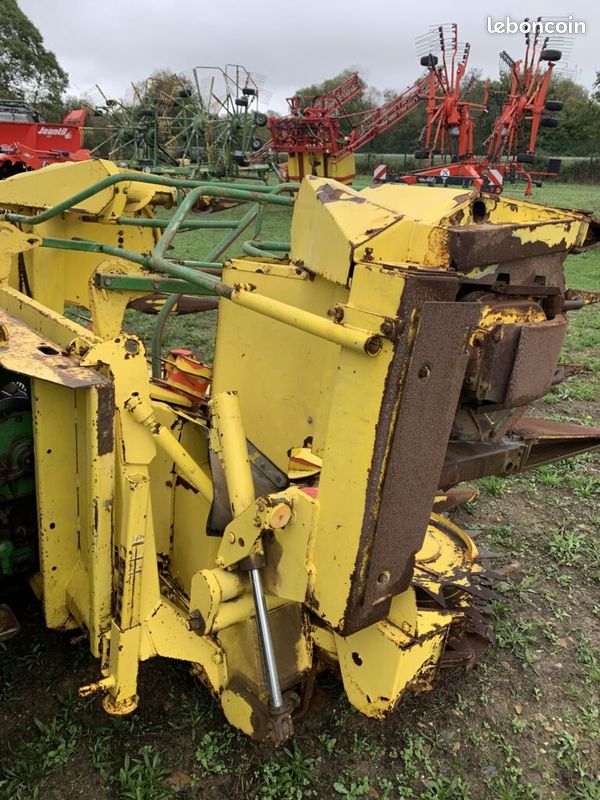 John Deere 6910 (image 12)