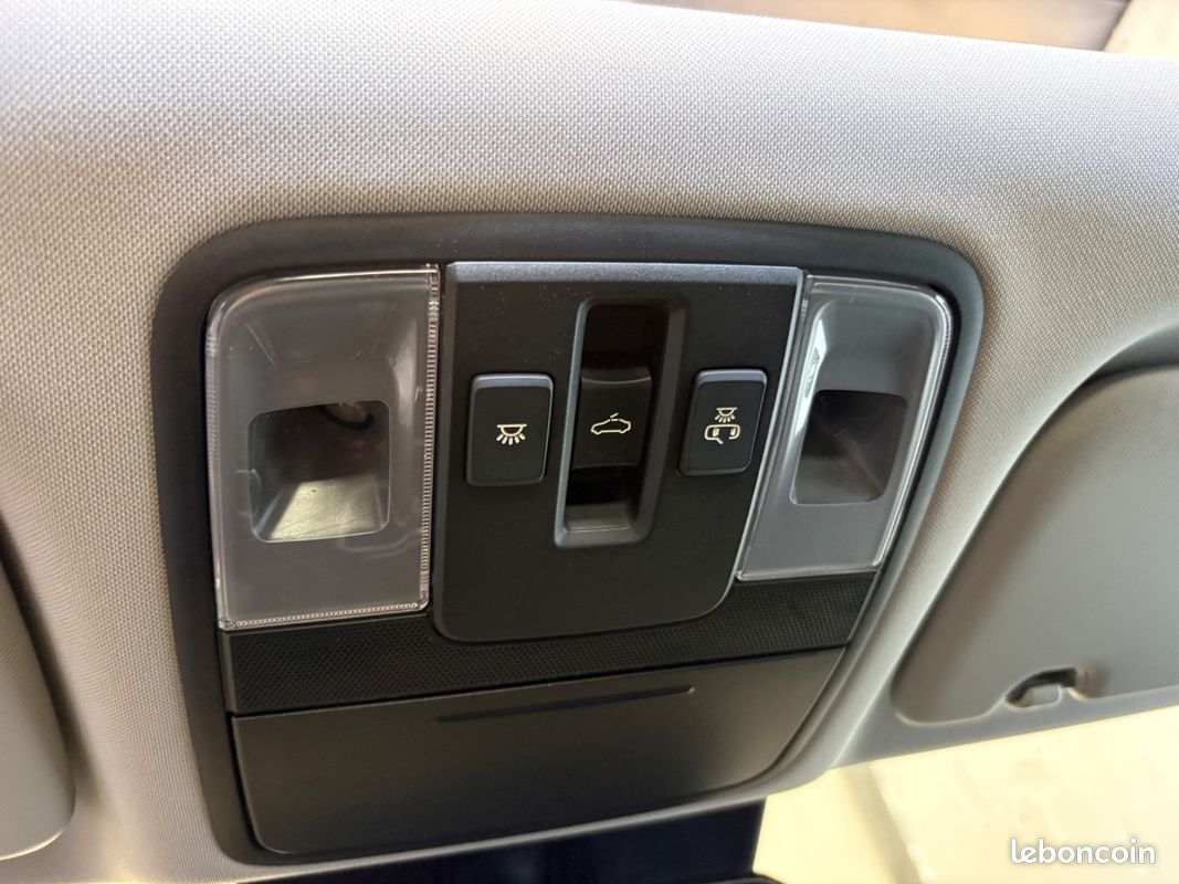 KIA CEED GT-Line 126cv - TOIT OUVRANT/APPLE CARPLAY/CAMÉRA DE RECUL/RADARS/JANTES 17" (image 29)