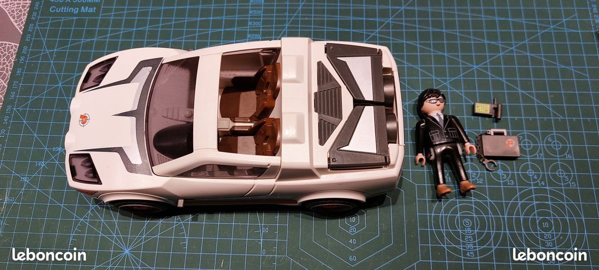 Playmobil - 4876 - Voiture des Agents Secrets (image 4)