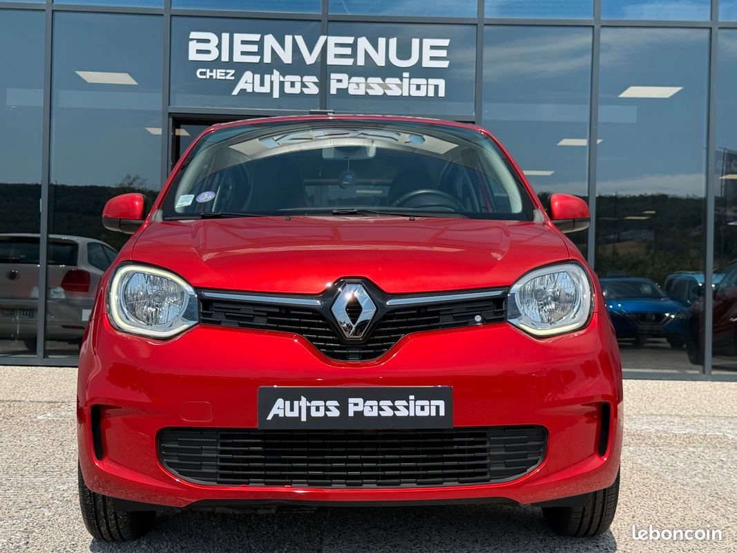 800 kms seulement renault twingo 1.0 sce 65 ch zen. 1ere main. 03/2021 (image 2)