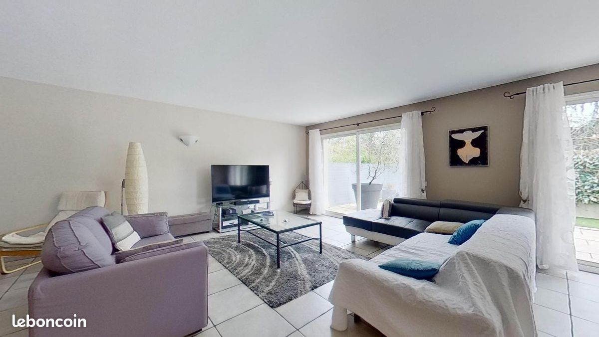 Maison 5 pièces 141 m² · à Bron · 141 m² · 499 000 €