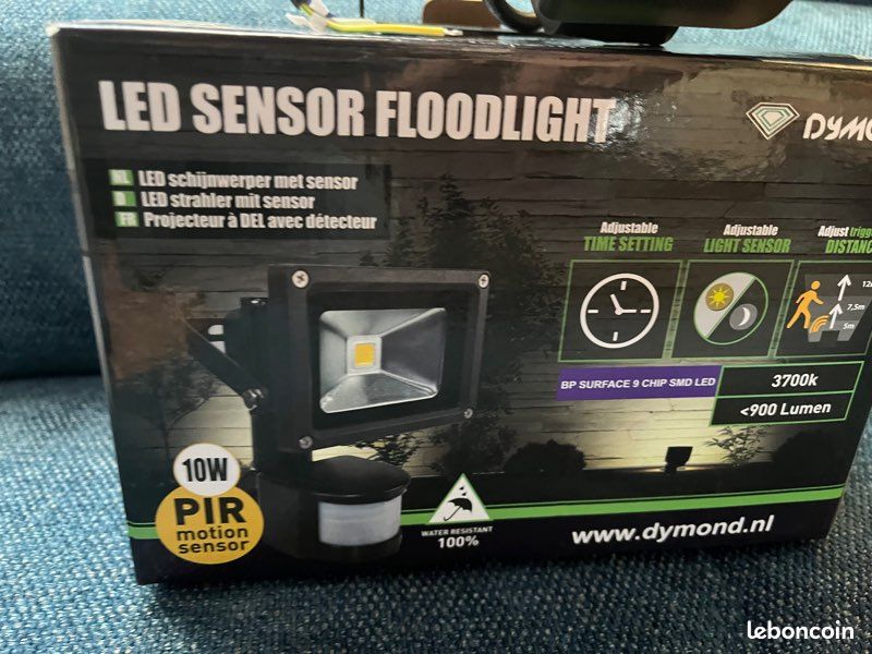 Spot extérieur led 10w avec détection (image 2)