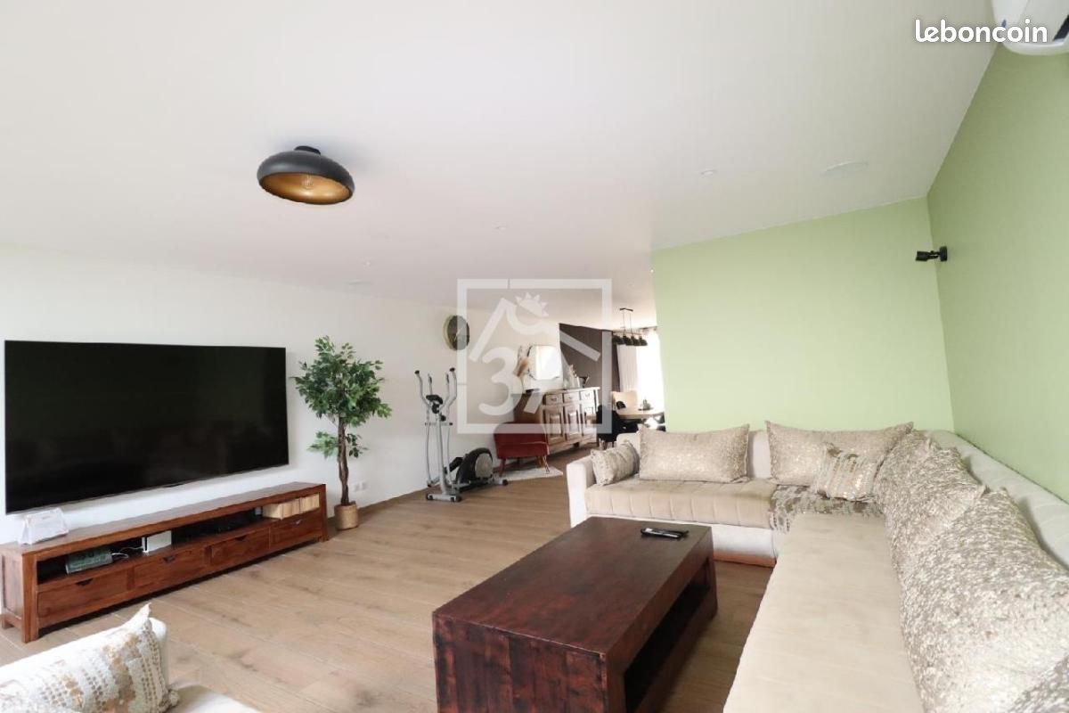 Maison 6 pièces 134 m² · à La Chapelle-d'Armentières · 134 m² · 373 900 €