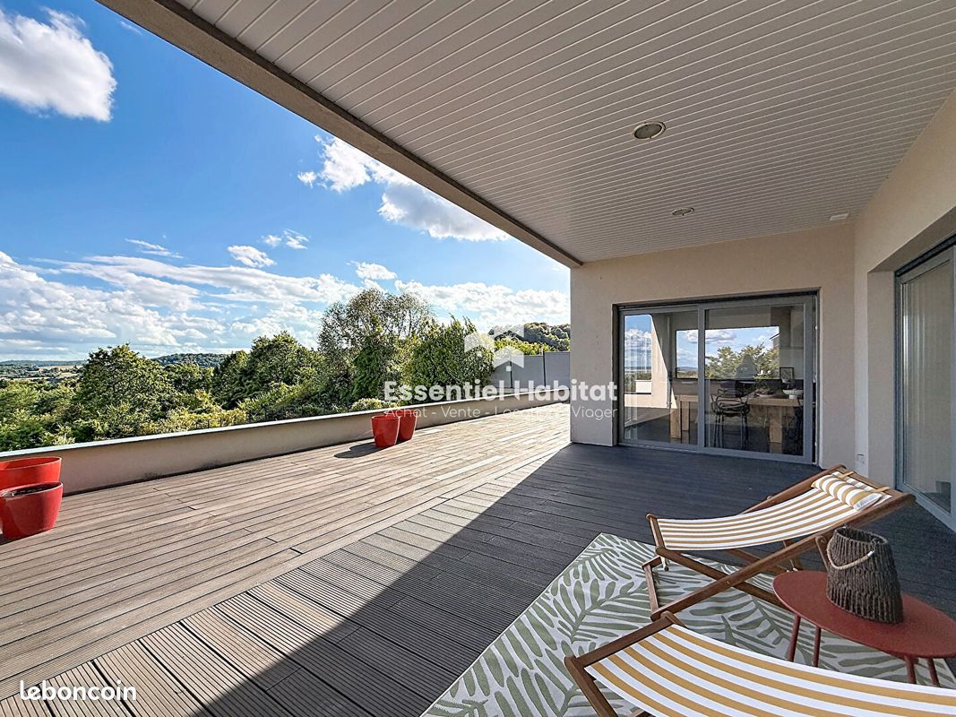 Maison 8 pièces 275 m² · à Fèves · 275 m² · 695 000 €