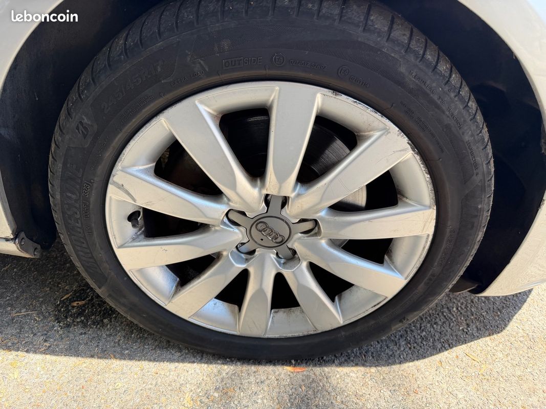 Audi A4 2.7 TDi V6 190 CV / Ambition Luxe / Boîte auto / Caméra / Km Réel (image 16)