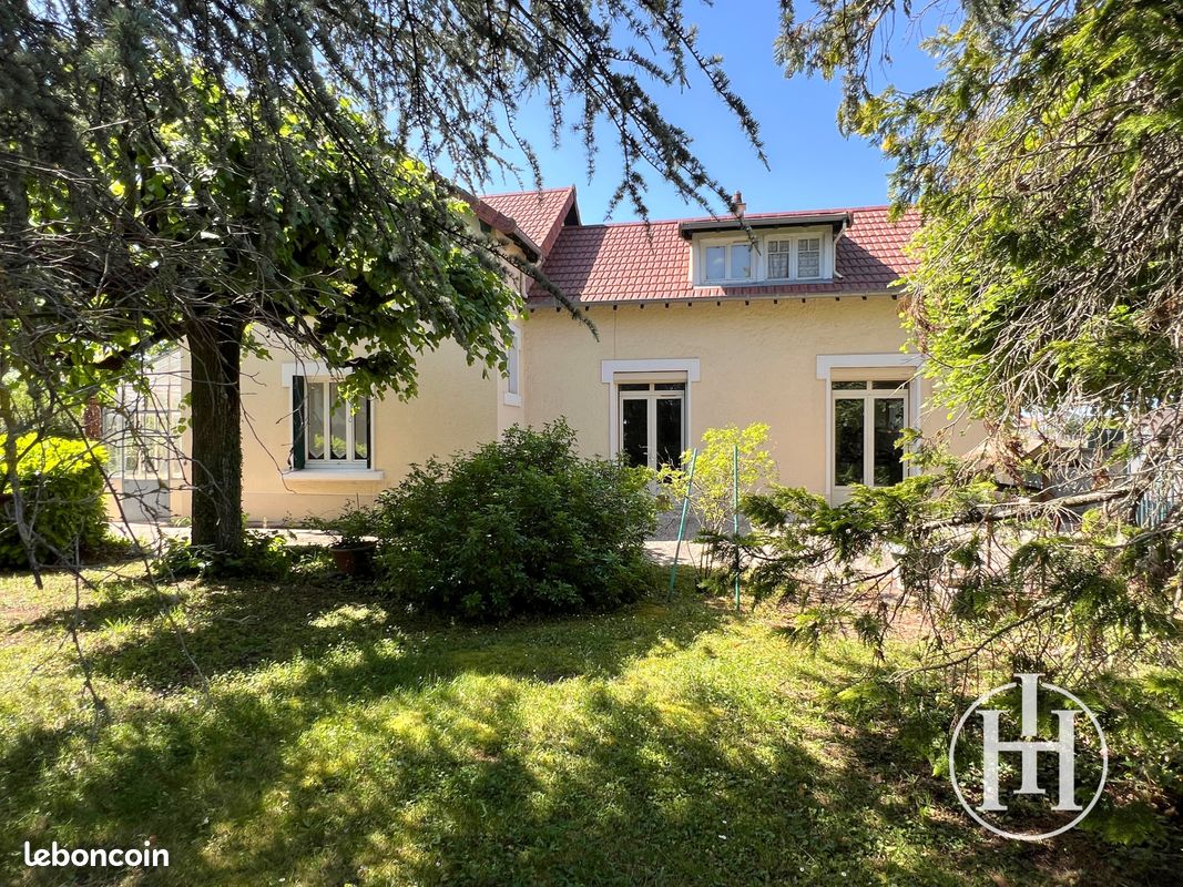 Maison 7 pièces 139 m² · à Orval · 139 m² · 129 000 €