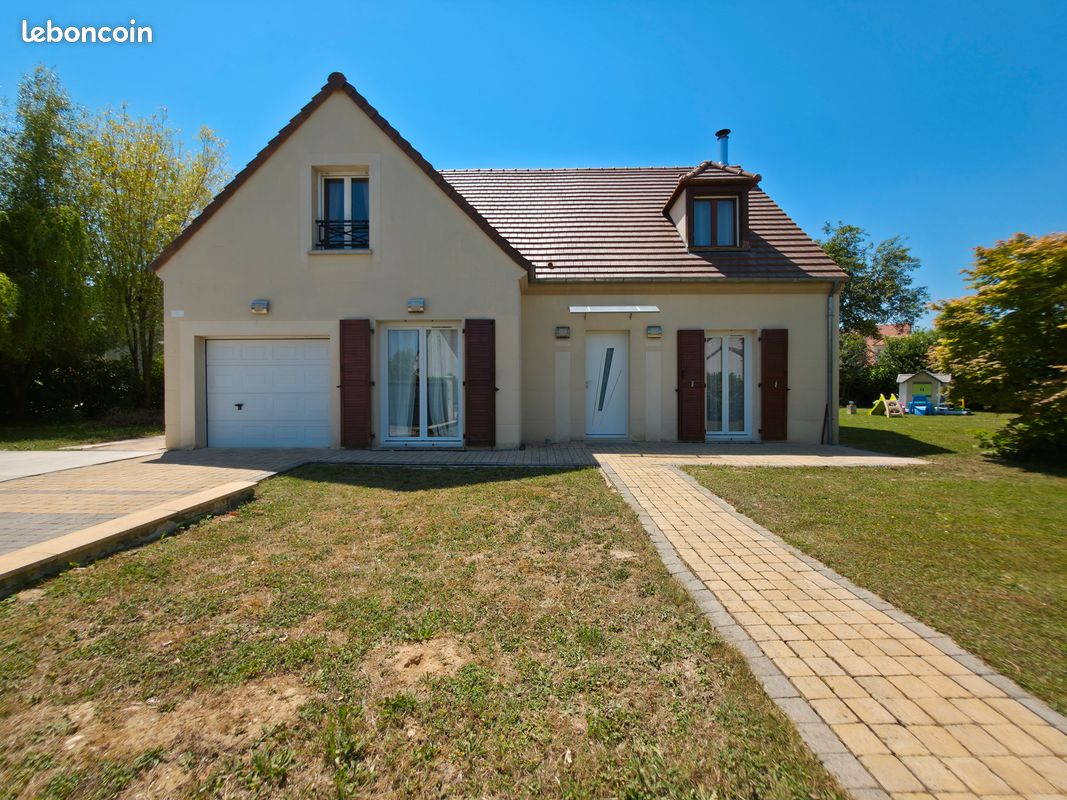 Maison 6 pièces 145 m² · à Fontenailles · 145 m² · 345 000 €
