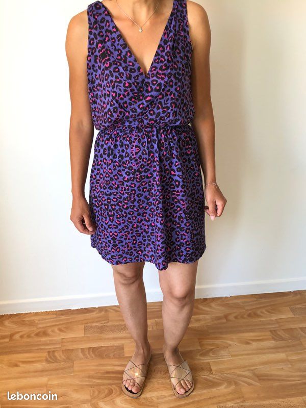 Robe violet léopard (image 1)