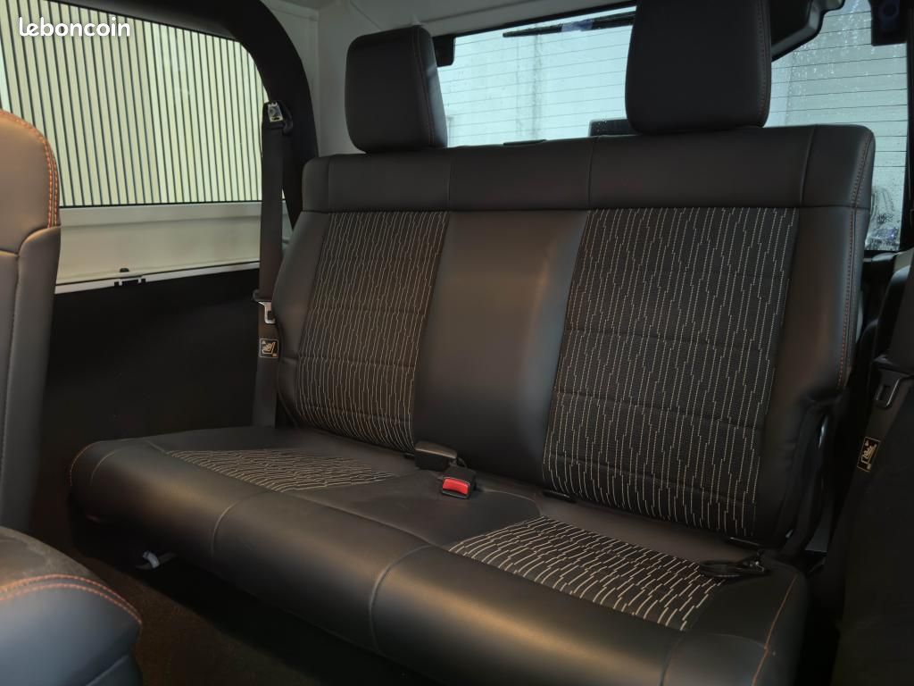 JEEP WRANGLER 2.8 CRD 200 CH BVA Arctic - DECOUVRABLE HARDTOP - IMMAT FRANCE (image 18)