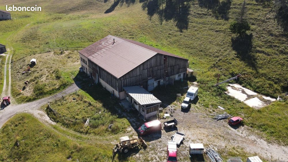 Maison 6 pièces 134 m² · à La Pesse · 134 m² · 290 000 €