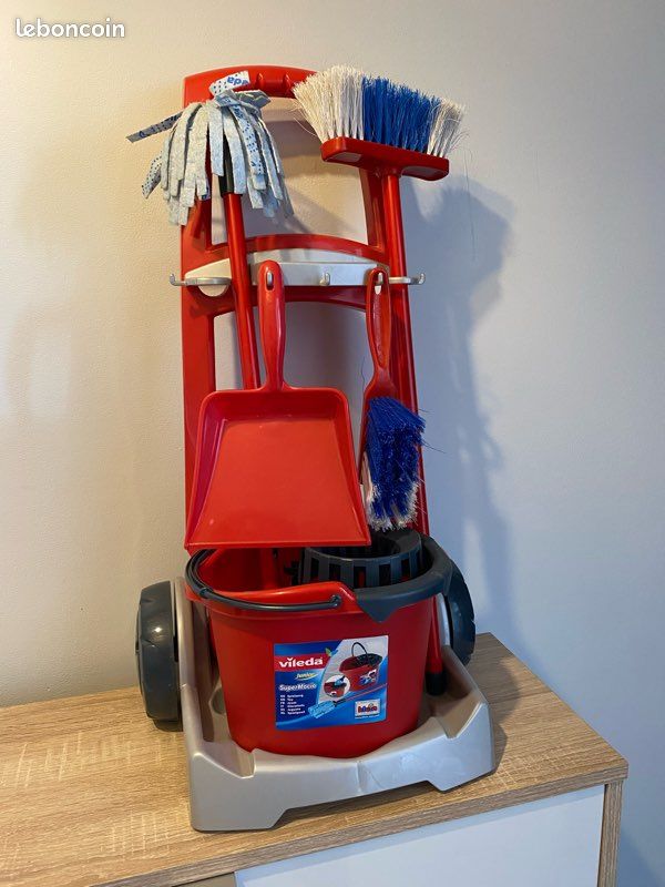 Chariot ménage enfant (image 1)