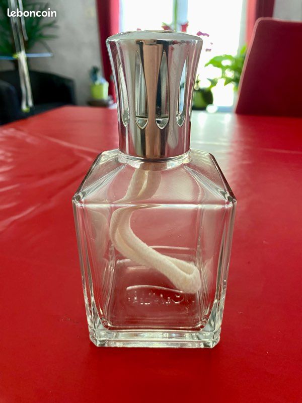 Lampe Berger comme neuve - Décoration