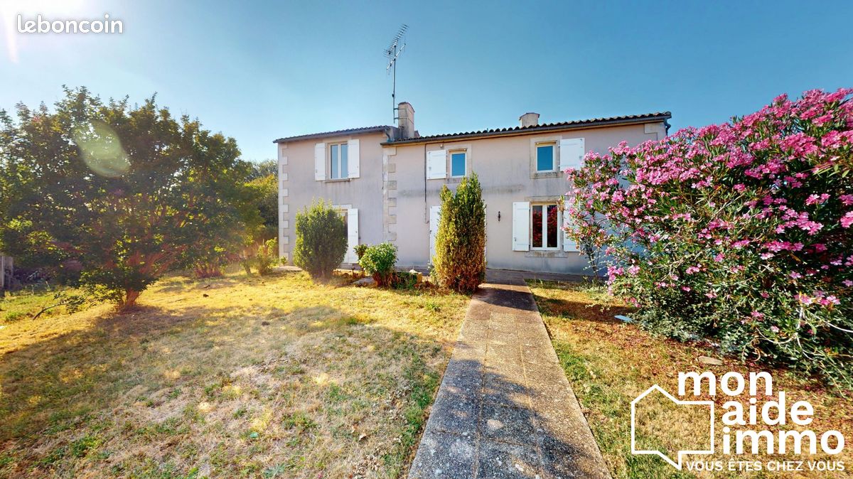 Maison 3 pièces 102 m² · à Coulon · 102 m² · 169 000 €