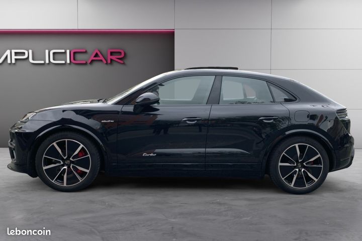 PORSCHE MACAN TURBO 639CV Garantie 12 mois Pack chrono toit ouvrant premiere main (image 8)