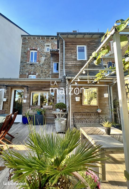 Maison 7 pièces 178 m² · à Saint-Brieuc · 178 m² · 423 225 €