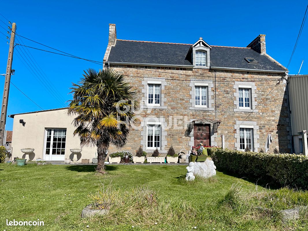Maison 9 pièces 197 m² · à Cherrueix · 197 m² · 365 000 €