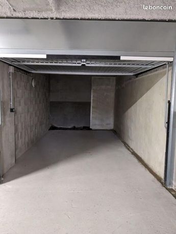 Parking 17 m² Champagne Au Mont D Or