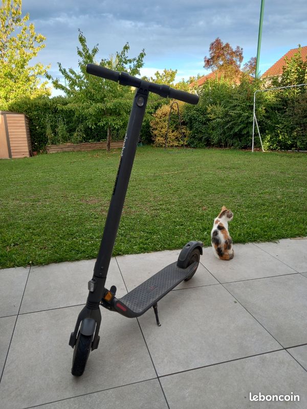 Trottinette Ninebot Ninebot Segway E25e Monopattino Ninebot E 25 E