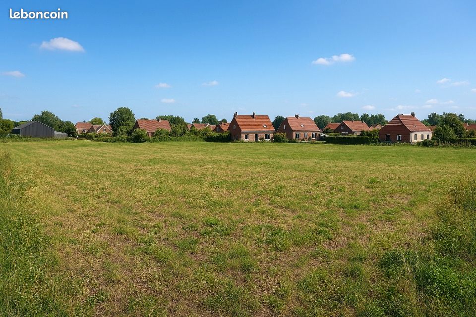 Terrain 590 m² Richebourg · 90 000 €