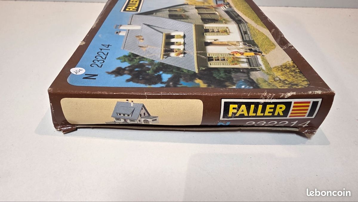 Faller Set Jardin Ouvrier 3 – 144 Pièces – Maquette Ferroviaire – Dès 14 Ans