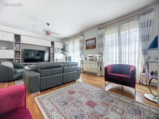 Propriété 6 pièces 300 m²