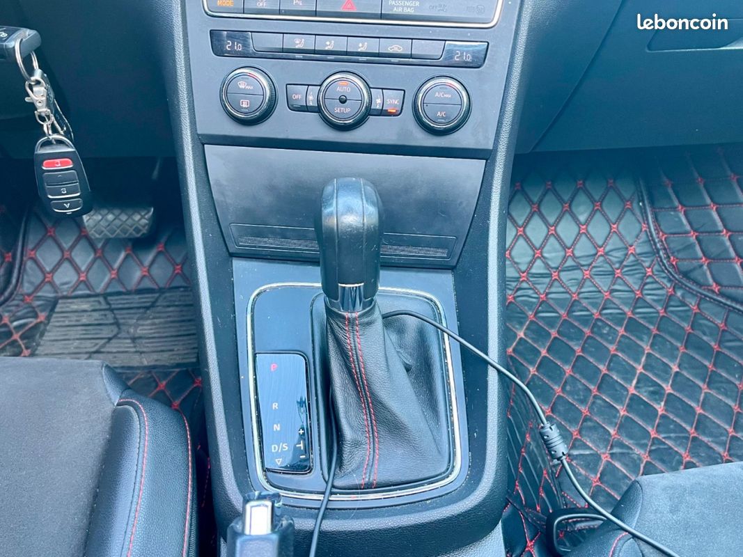 SEAT LEON 1.8 TFSI 180 Start/Stop FR DSG7 / TOIT OUVRANT / FULL ENTRETIENT / FULL LED / JANTES 18 (image 17)