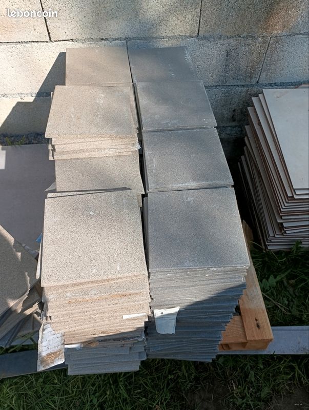 8m2 carrelage 20/20 intérieur/extérieur neuf gris clair moucheté 60 le lot. J'ai le même lot en gris foncé (image 3)
