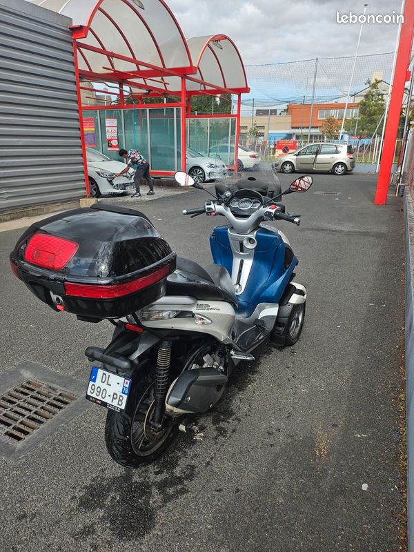 Scooter Piaggio MP3 Yourban 300cc – Année 2014 – 52 000 km (image 3)