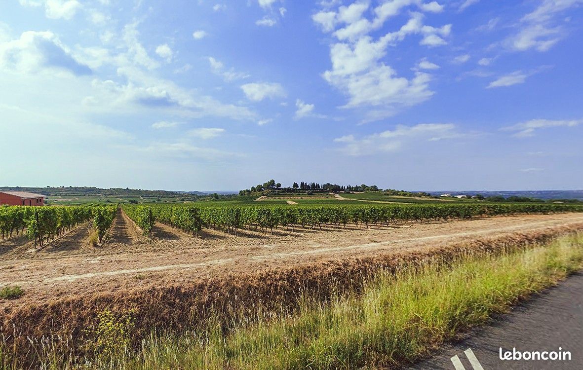 Terrain 322 m² Pailhes · à Pailhès · 85 000 €