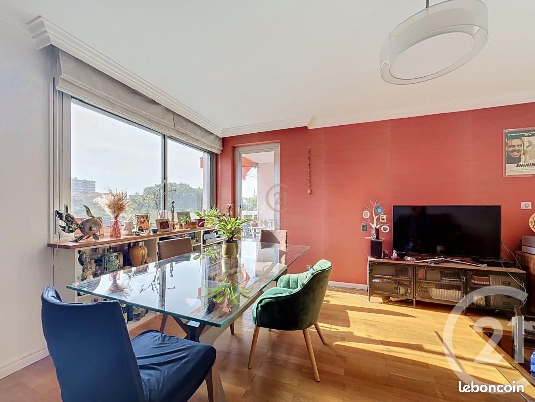 Appartement 4 pièces 96 m² · à Villeurbanne · 96 m² · 315 000 €