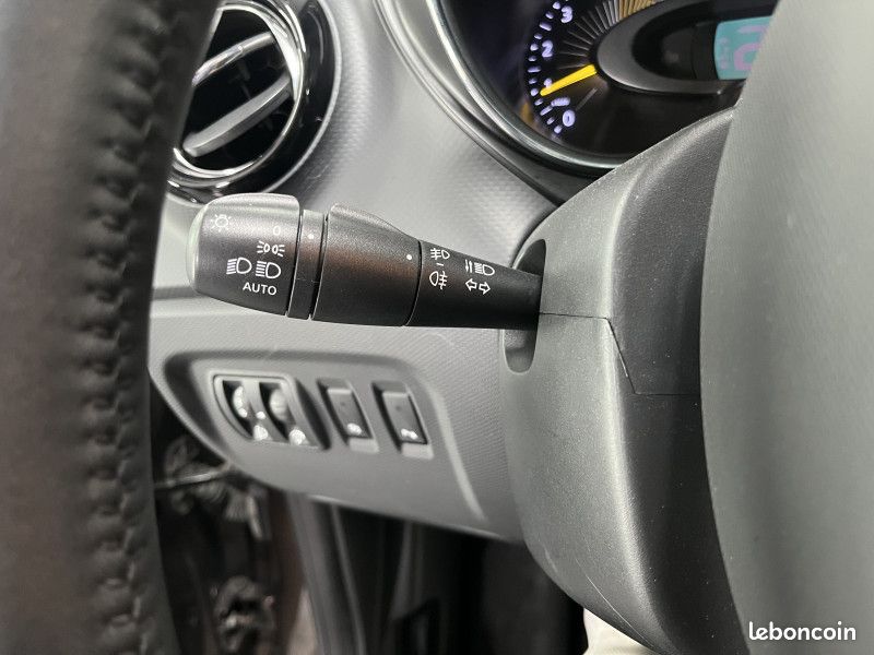 Renault CAPTUR 1.5 DCI 90CH ENERGY ARIZONA ECO² *CLIM AUTO *BLUETOOTH *REGULATEUR (image 14)