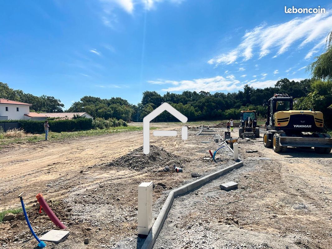 Terrain 506 m² · à Saint-Hilaire · 506 m² · 75 000 €